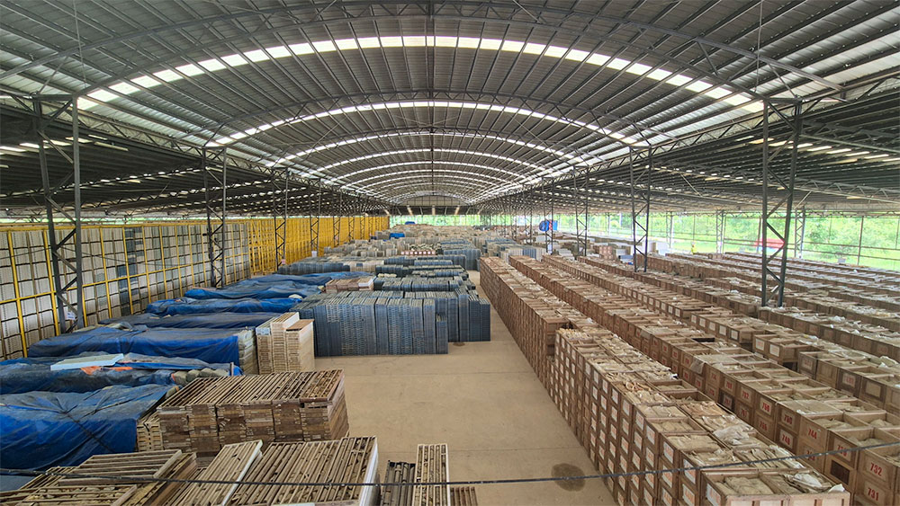 Core-and-Sample-Yard-(Courtesy-of-SRK-Consulting)